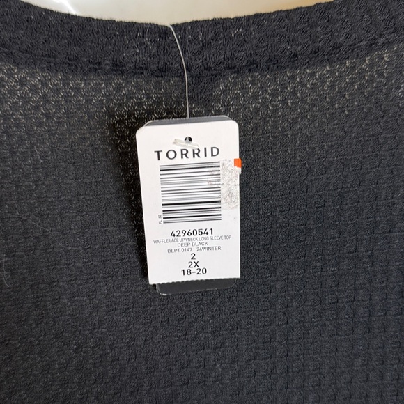 Torrid Black Crisscross Long Sleeve Top - Picture 6 of 6